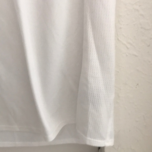 Nike top - Picture 3 of 7